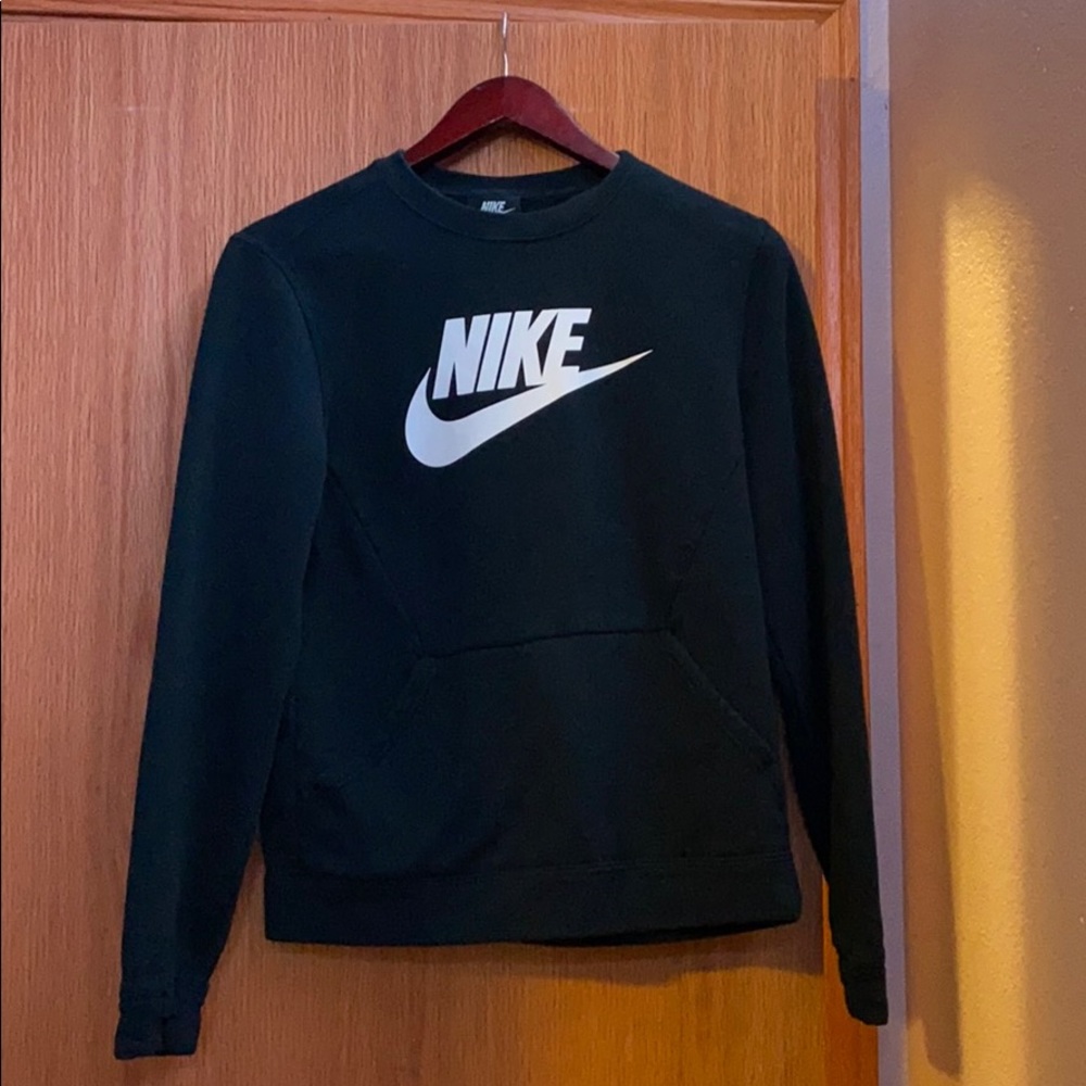 Nike pull over